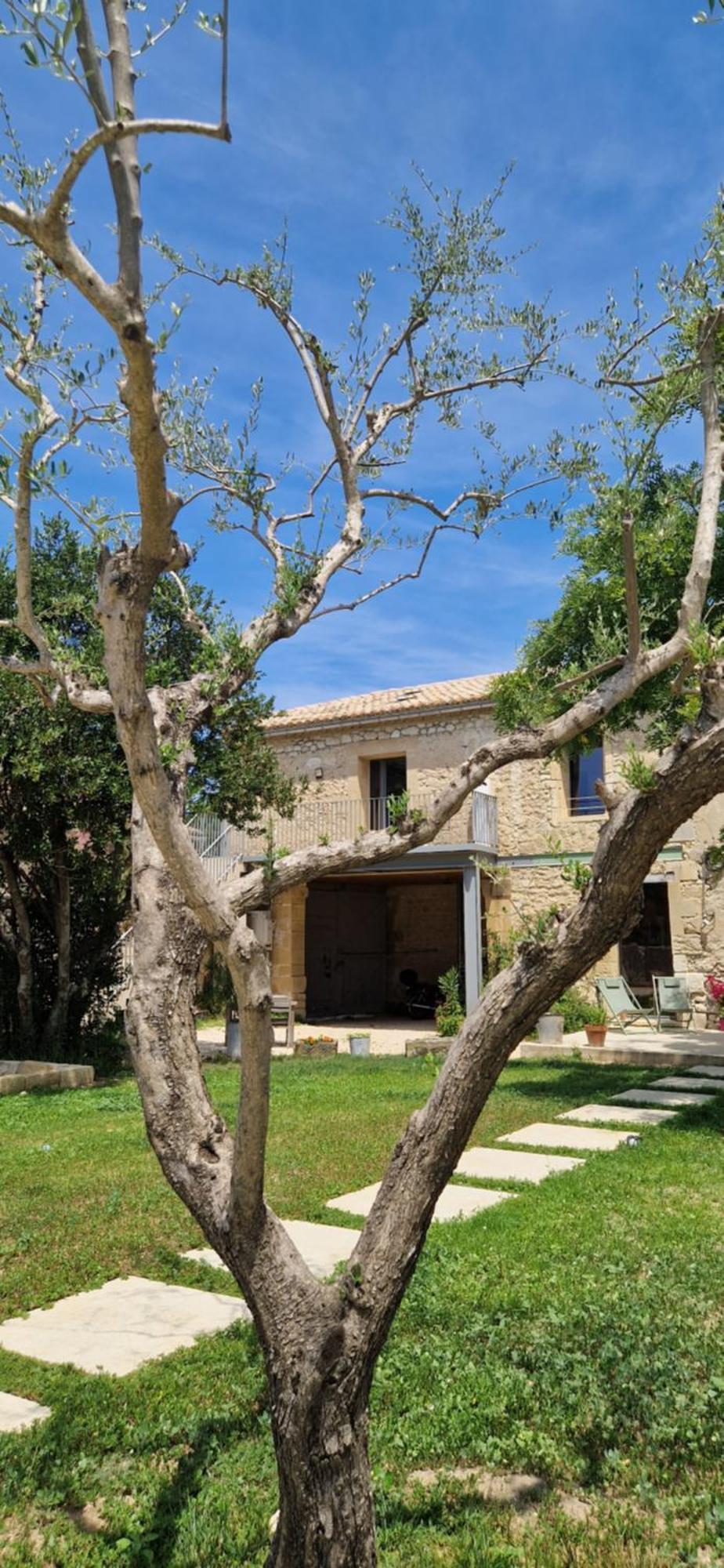 Appartement Dans Un Mas Provencal Renove Saint-Hilaire-dʼOzilhan Екстериор снимка
